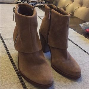 Jessica Simpson size 8 Booties